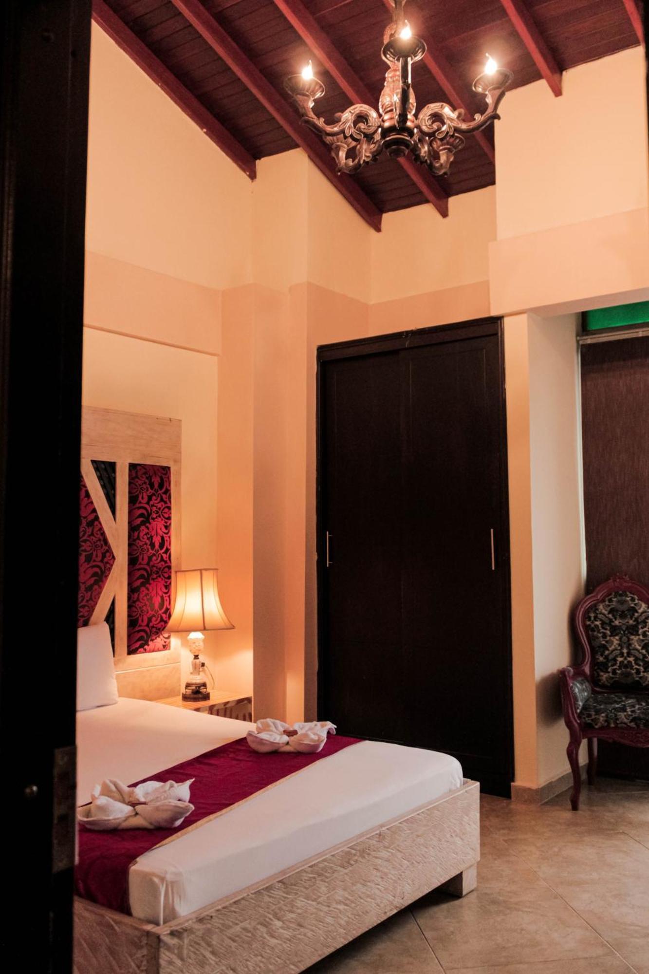 Caldas Hotel Plaza Garibaldi מראה חיצוני תמונה